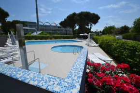 Enjoy the peace on our beautiful terrace - Beahost Bibione